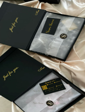 Custom luxury apparel boxes wholesale